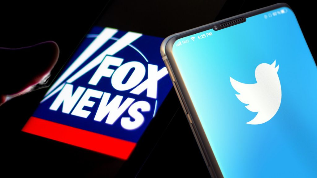 Tucker Carlson’s Contract Breach: Fox News vs Twitter Show Controversy