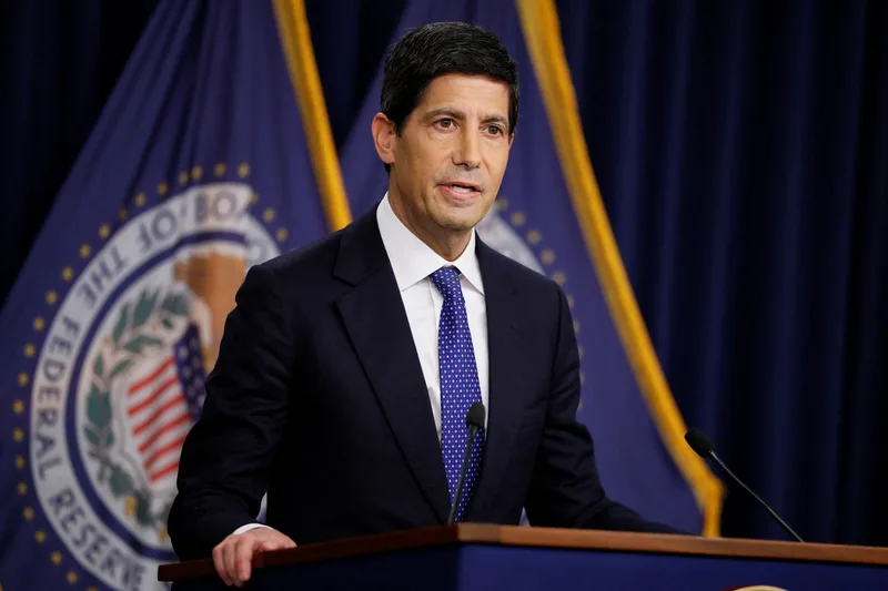 Fed Rate Hike in October Priced at 15%, but Warsh Gives No Signal
